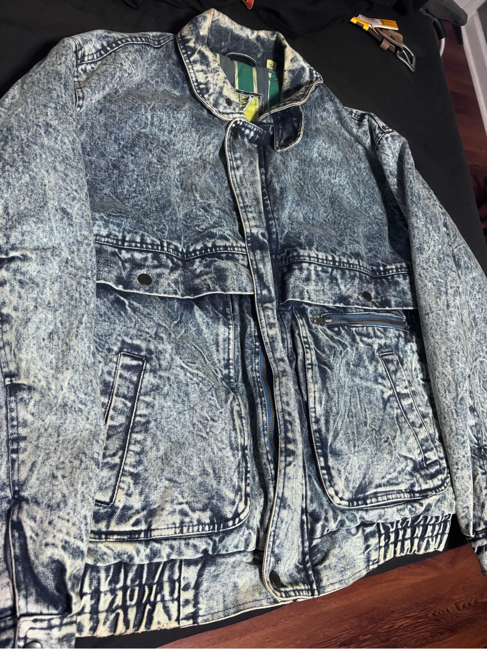 Soho Men's Acid Wash Denim Jacket in Blue and White